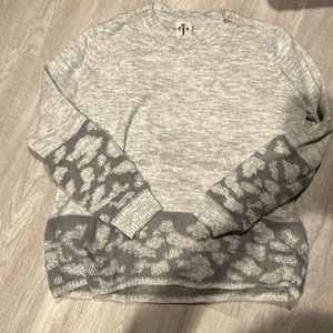 NWOT Rain & Rose sweater